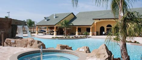 Villa (Fantastic Resort 5 Bed 5 Bath Villa W) | Zwembad | Een buitenzwembad