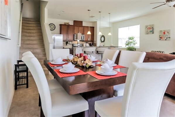 Private kitchen - 3175tc Amazing Compass Baytown Home Sleeps 10 (Kissimmee)