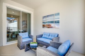 Talo | Olohuone | Taulutelevisio, DVD-soitin