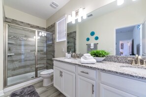 Villa (Storey Lake 5 Bedroom Private Pool Br) | Bathroom - Cool and Modern 5 Bed 4 Ba Game Room Pool Spa 4724sh (Kissimmee)