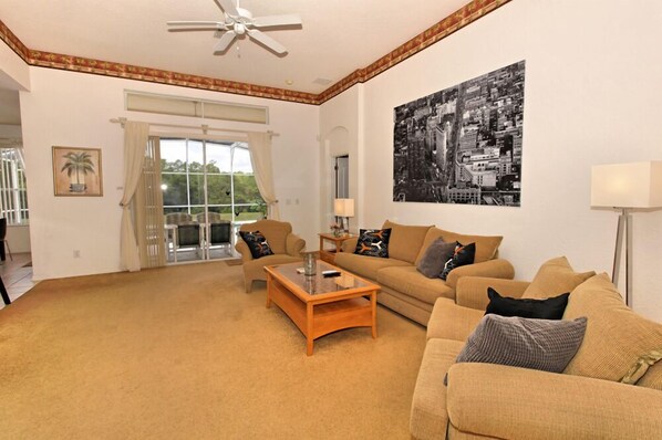 Villa | Soggiorno | TV a schermo piatto