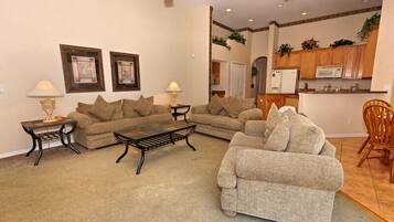 Villa | Living room | Flat-screen TV, DVD player