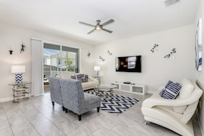 Villa (1561FD High End Champions Gate Furni) | Eksteriør