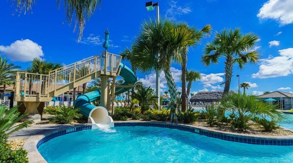 House (1566PLUNKER) | Exterior