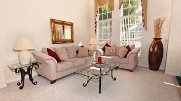 Villa | Living room | Flat-screen TV