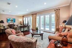 Villa (7704LL Ultimate Reunion Home) | Exterior