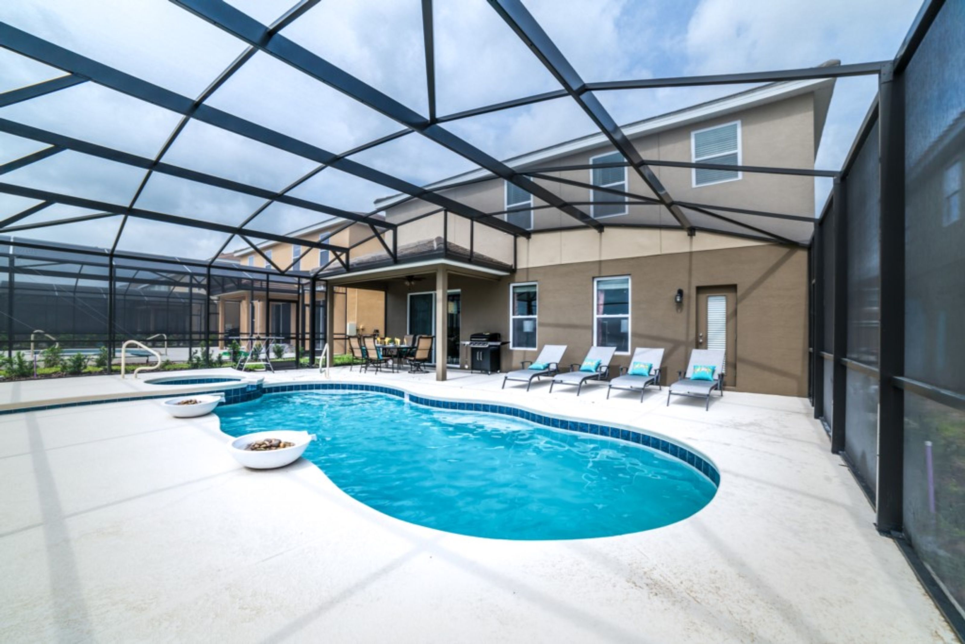 Villa (The Ultimate 5 Bedroom 5 Bathroom Sol) | Pool