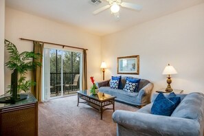 Condo | Living room | Flat-screen TV - 114rumrun (Davenport)