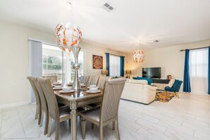 別墅 (9085HS) | 私人廚房 | 電冰箱、微波爐、洗碗機、咖啡機/沖茶器