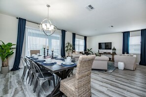 Villa (8 Bedroom 5 Bathroom Villa) | Extérieur
