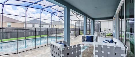 Villa (Luxury Villa with Pool/Spa and Game R) | Property grounds