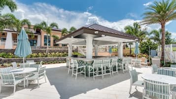 Villa (Luxury Villa with Pool/Spa and Game R) | Property grounds