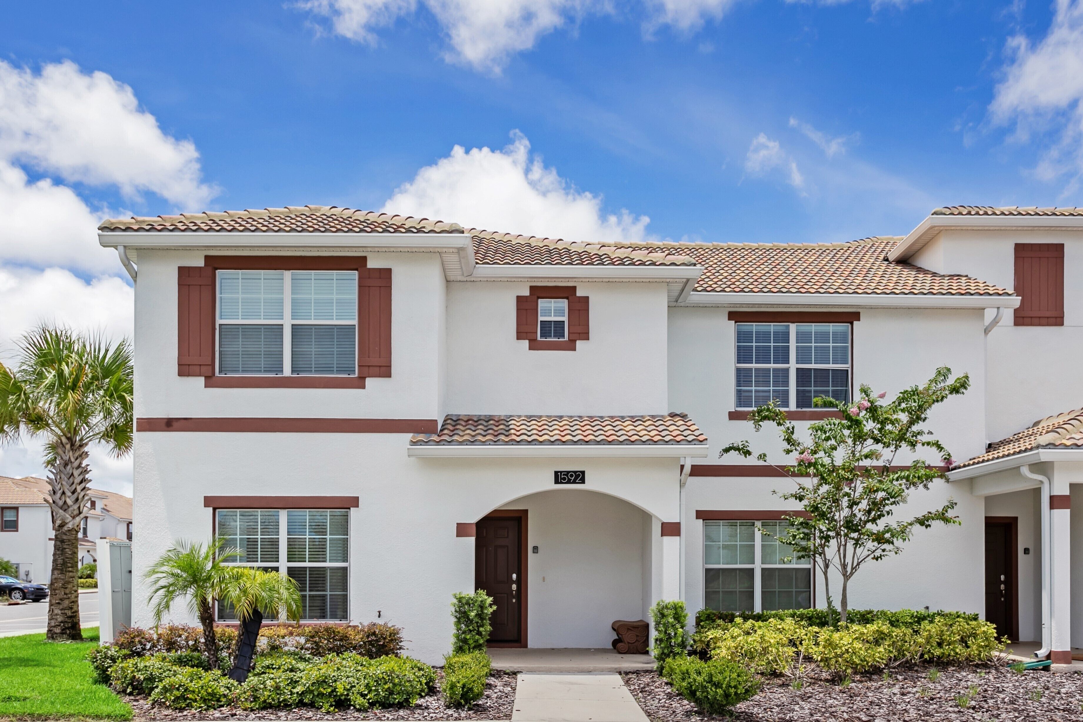 House (1592SLICE) | Exterior