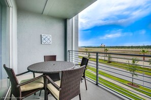House (4714CT Amazing Story Lake Brand New C) | Balcony