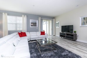 Villa (9065DLD Ultimate 5 Bedroom Champions ) | Living room - 5 Bedroom Champions Gate (Davenport)