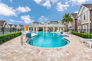 獨棟房屋 | 游泳池