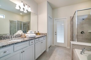 Villa (8909BENGAL) | Bathroom - 8 Bed 6 Ba Villa with Games, Pool & Spa (Kissimmee)