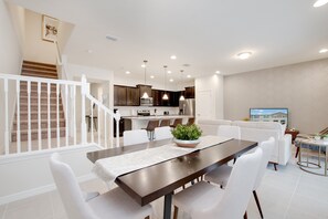 House (8909SYDNEY) | Private kitchen - 5 bed Town Home With Pool (Kissimmee)