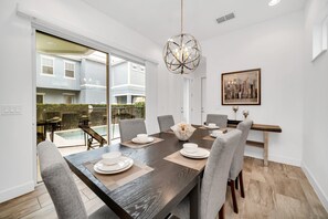 Villa (1472FAIRVIEW) | Exterior