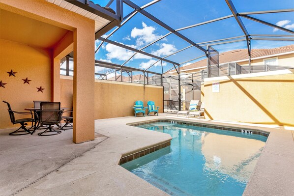 House (8929BISMARK) | Pool | Outdoor pool