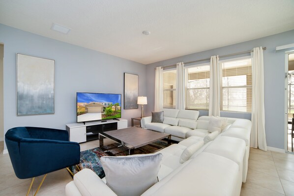 Villa (8028OAKSHA) | Living room