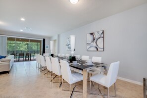 Villa (8804BENGAL) | Private kitchen | Fridge, microwave, cookware/dishes/utensils - 8804bengal (Kissimmee)