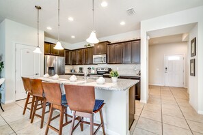 House (1939MAJORCA Fantastic 5 Bed 4 Bathroo) | Private kitchen | Fridge, microwave, highchair, cookware/dishes/utensils