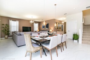 Villa (9026SD00) | Exterior