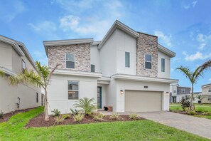 Villa (8844CRUDEN) | Exterior