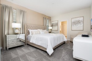 9 bedrooms, iron/ironing board, WiFi - 9 Bed 5 Ba Villa with Games, Pool & Spa (Davenport)