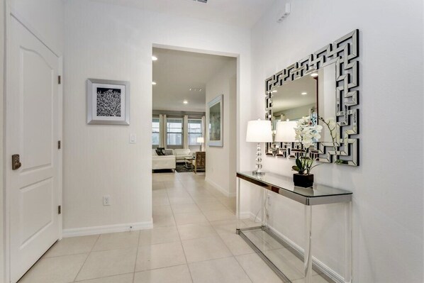 Villa (7028OAKWOOD) | Interior