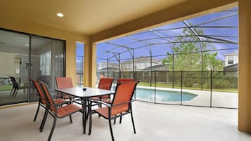 Villa (2609ROSEMONT) | Balcón