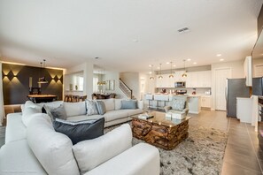 Villa ( Solara Resort 9 Bedroom  6 Bathroom ) | Exterior