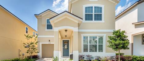 Villa (1504 new Luxury 6 Bed Villa with Poo) | Exterior