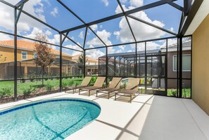 Villa (7041OAKWOOD) | Basseng | Utendørsbasseng