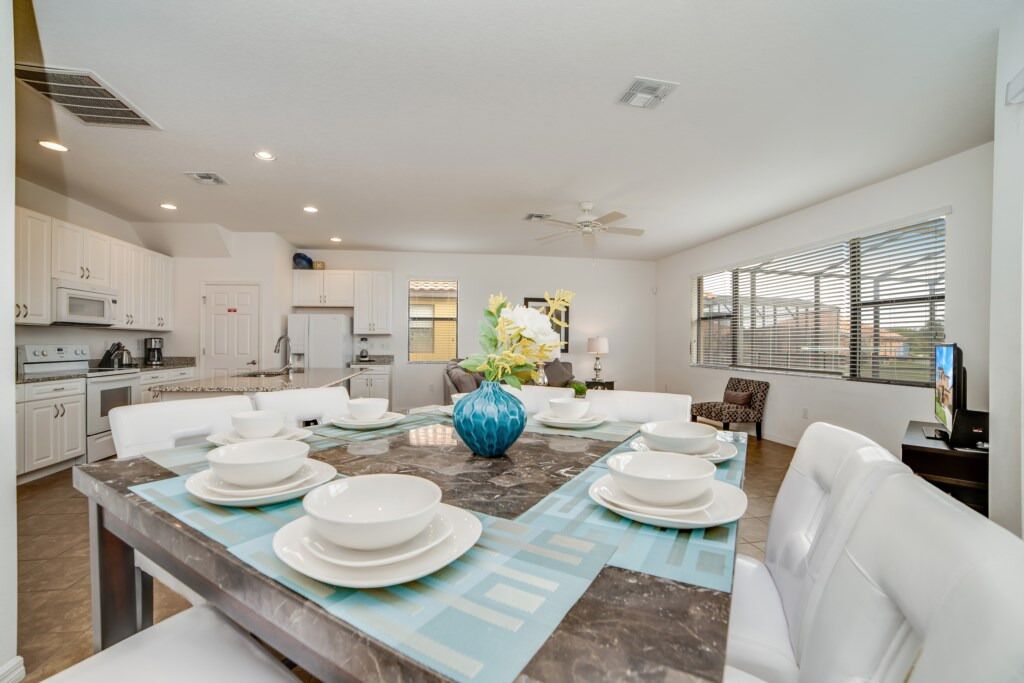 Villa (2586ROSE) | Private kitchen | Fridge, microwave, cookware/dishes/utensils