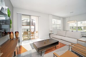 House (4838MEMLANE) | Living room