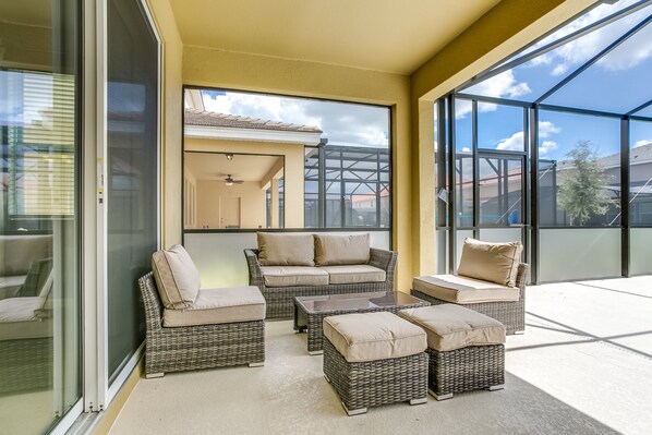 Villa (7036OAKWOOD) | Property grounds