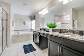 Villa (5481SOLCIR) | Bathroom | Towels - 6bed 5Ba Villa Game Room Pool Spa (Davenport)