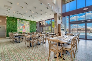 House (7607RECIFE) | Meeting facility