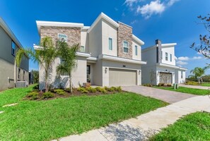 Villa (8805CRUDEN) | Exterior