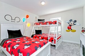 Casa (860PBEACH) | 4 quartos, Wi-Fi de cortesia