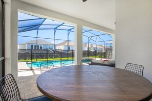 Villa (1805CARRI) | Outdoor dining