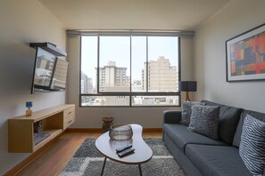 Apartment | Living area | Flat-screen TV - Acogedor dpto en la mejor zona de Miraflores (Lima)