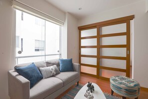 Apartment | Wohnzimmer | Flachbildfernseher