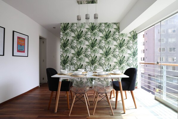 Apartment | In-room dining - Moderno y lujoso dpto en el centro de Miraflores (Lima)