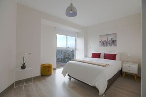 Apartamento | Wi-Fi de cortesia, roupa de cama