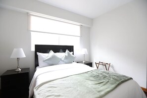 Apartment | Free WiFi, bed sheets