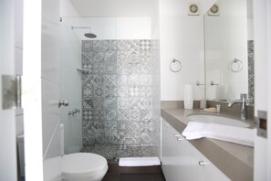 Apartment | Bathroom