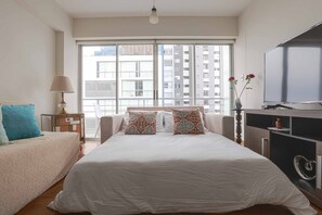 Apartment | Free WiFi, bed sheets - Brand new 2 dorm apt one block from boardwalk (Lima)